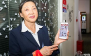 65岁保洁阿姨网购半年狂购16麻袋，揭秘她的网购生活与消费观