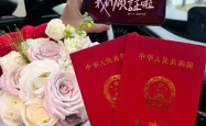 媒体热议，结婚无需户口本，挣脱父母之命，迈向新时代婚姻自由