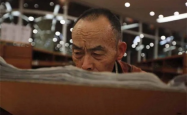 冰箱里的瑞士卷，唤醒了尘封的回忆—一位老人离世的故事