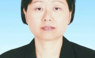 李微微，四年跨越，从教师到正处级干部的蜕变之路