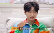 汪苏泷的神秘拍照搭子揭秘，是真蛇还是错觉？一场奇妙的视觉之旅