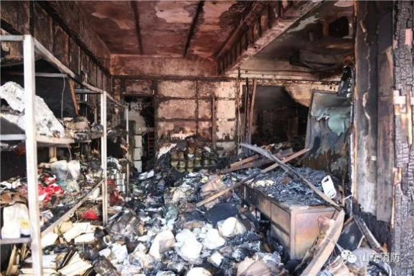 辽宁一饭店火灾悲剧，22死3伤，警钟长鸣食品安全与消防安全