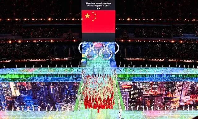 刘国梁线上闪耀联合国运动会闭幕式，体育精神跨越国界共襄盛举