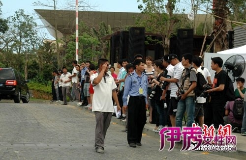 汪小菲四合院举办盛大婚礼，保安门口把守严密，场面壮观！
