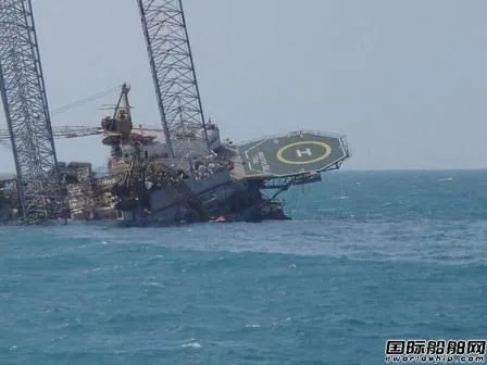 墨西哥海军船只撞桥事故已致2死，事故原因及影响分析
