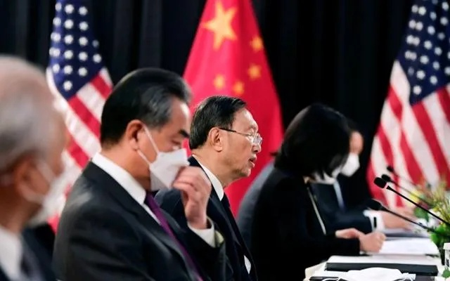 美退役军官言论引发台湾民众强烈不满，痛批其干涉中国内政