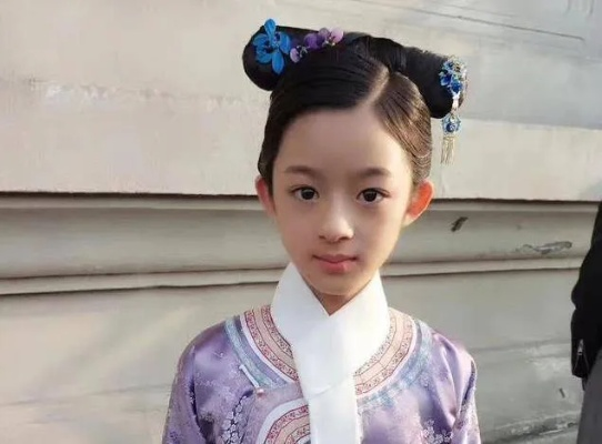曝黄杨钿甜爸爸刚从一生物公司退出，背后的原因引人关注！
