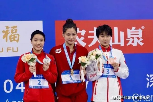 12岁小孩姐于子迪200蝶夺冠，刷新纪录，惊艳泳坛！